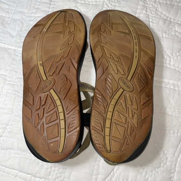 Chaco Men\'s Z/2 Classic Sandals in Tri Boa size 9